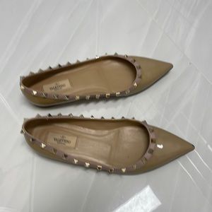 Valentino rockstud flats